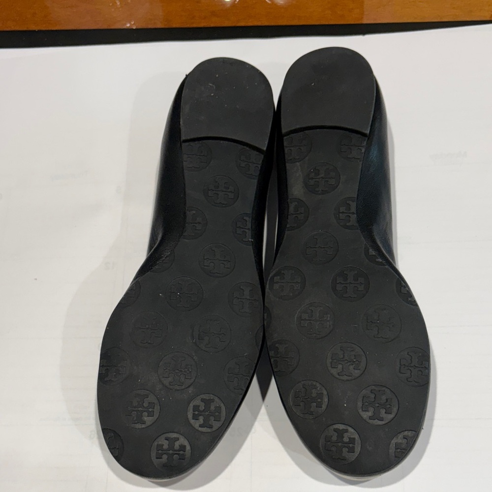 Tory Burch Black Leather Loafers with Silver Logo - Picture 3 of 5